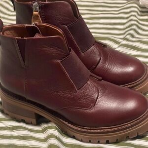Kenneth Cole Maroon Ankle Booties